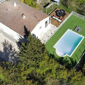 Villa Avec Piscine Dans Pont D’arc, Vallon-Pont-dʼArc
